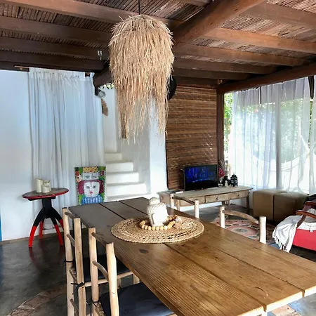Vila Hashigute - HOSTEL FEMININO e Chalés Privativos-3